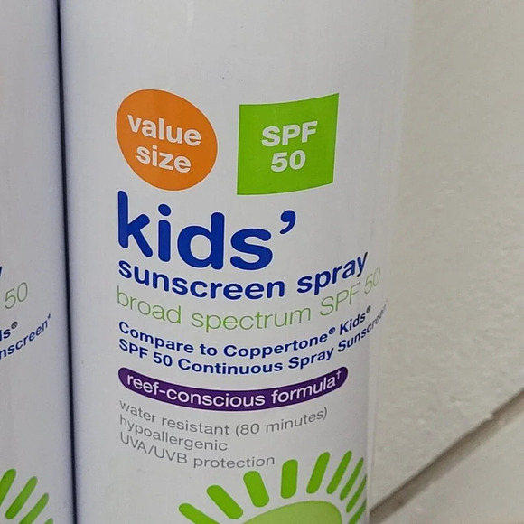 Up & Up Kids Sunscreen Spray Broad Spectrum SPF 50 Exp 3/27  16CT - Picture 2 of 6